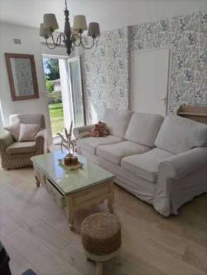 L'étude, gîte à la Coquille (Dordogne) pour 6 personnes